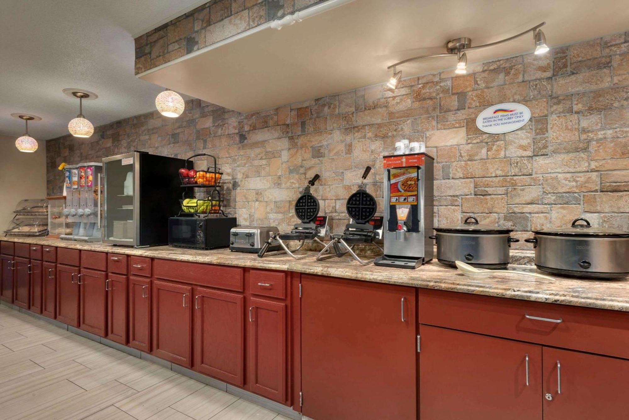 Baymont By Wyndham Muncie Near Ball State University Luaran gambar